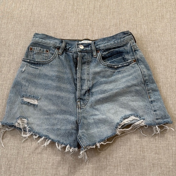 PacSun Pants - Pacsun Distressed Ultra High Rise Vintage Shorts Size 26‎ Button Fly